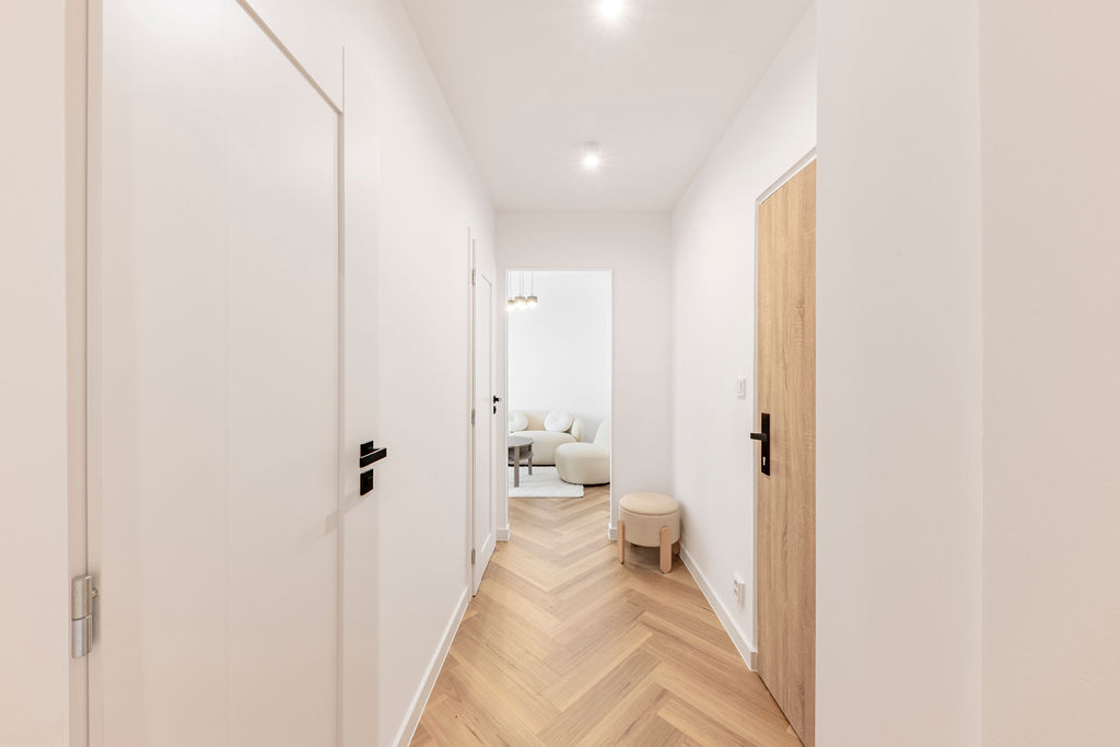 Offer gallery image 9
